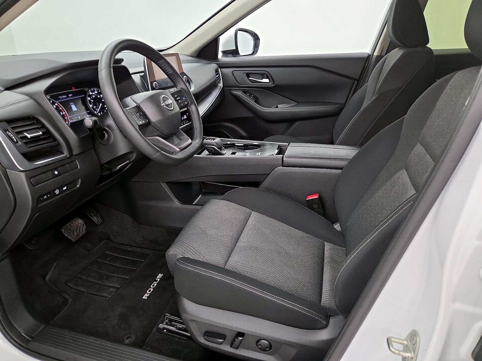 Power Seat(s) & Side Airbags