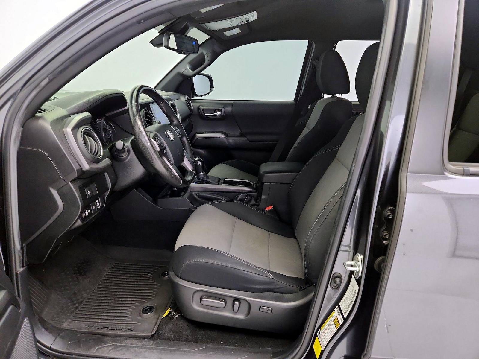 Power Seat(s) & Side Airbags