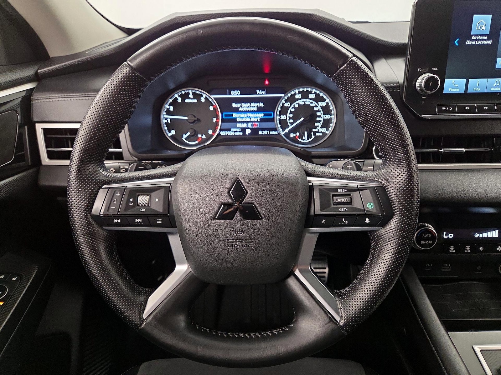 2022 Mitsubishi Outlander SE - Photo 11