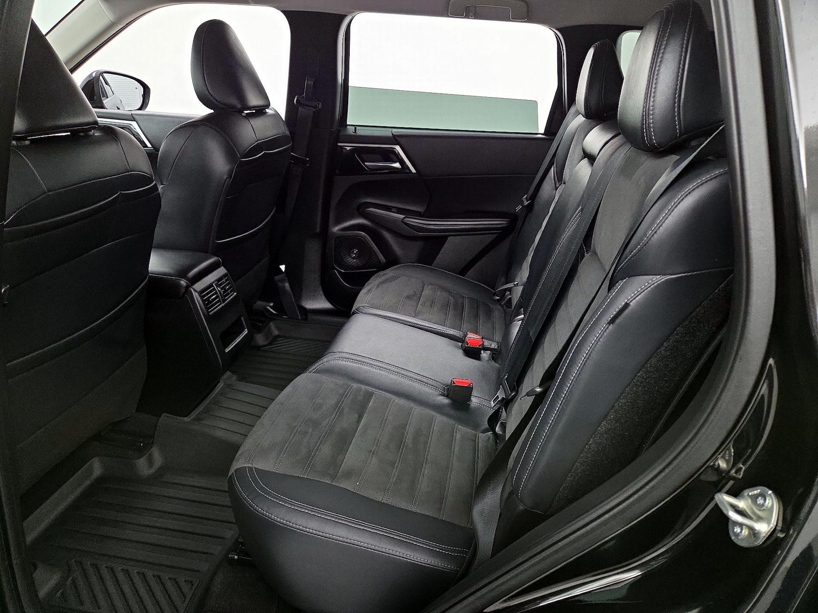 2022 Mitsubishi Outlander SE - Photo 21