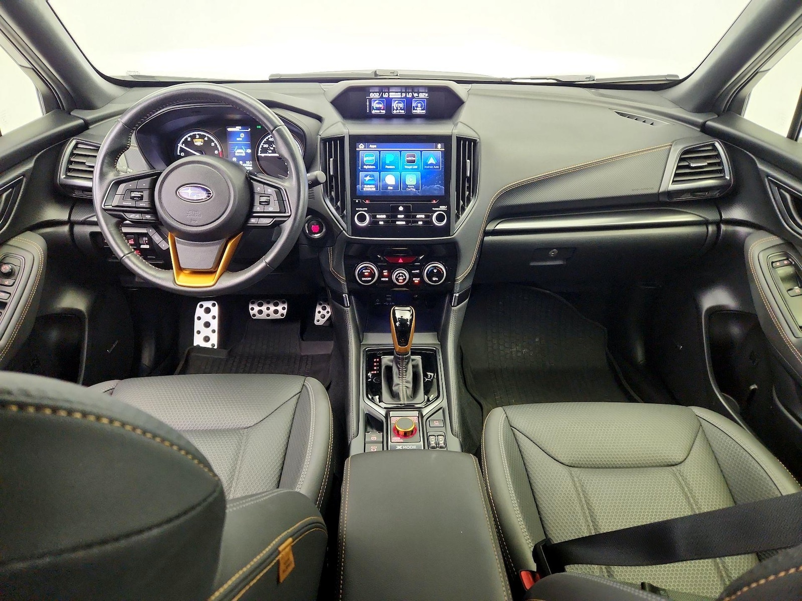 Apple CarPlay® & Android Auto™