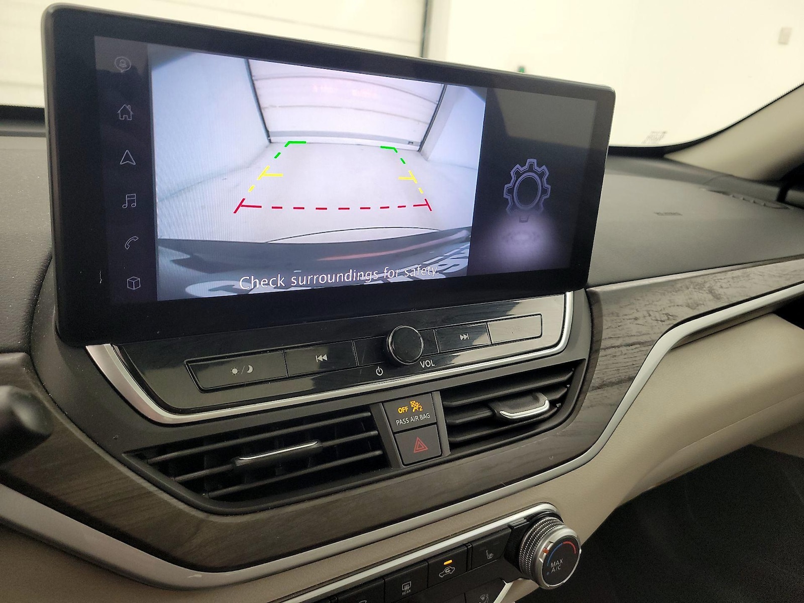 2024 Nissan Altima SV - Photo 16