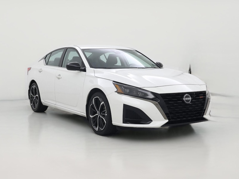 2023 Nissan Altima SR