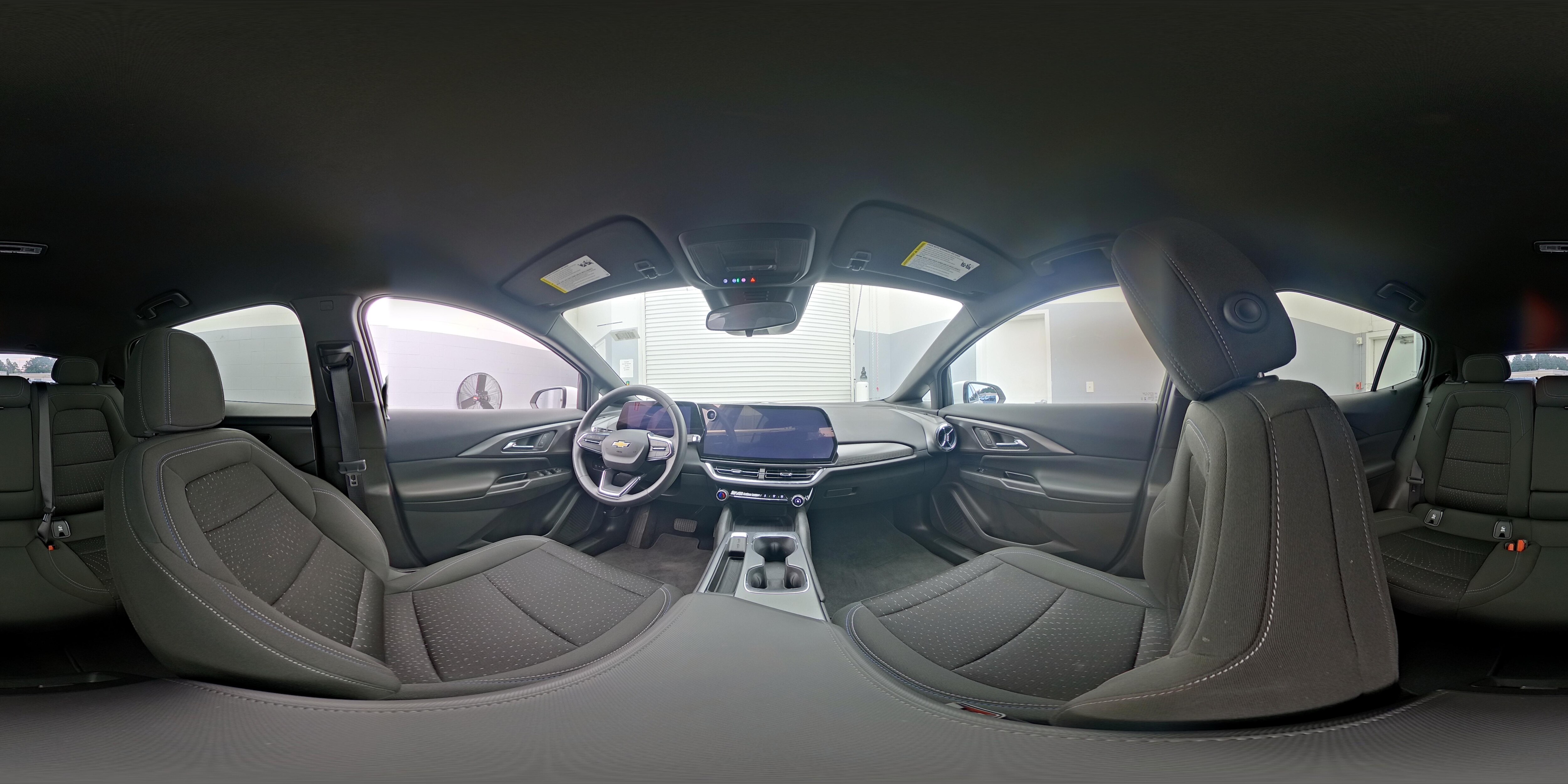 2025 Chevrolet Equinox EV 1LT - Photo 24