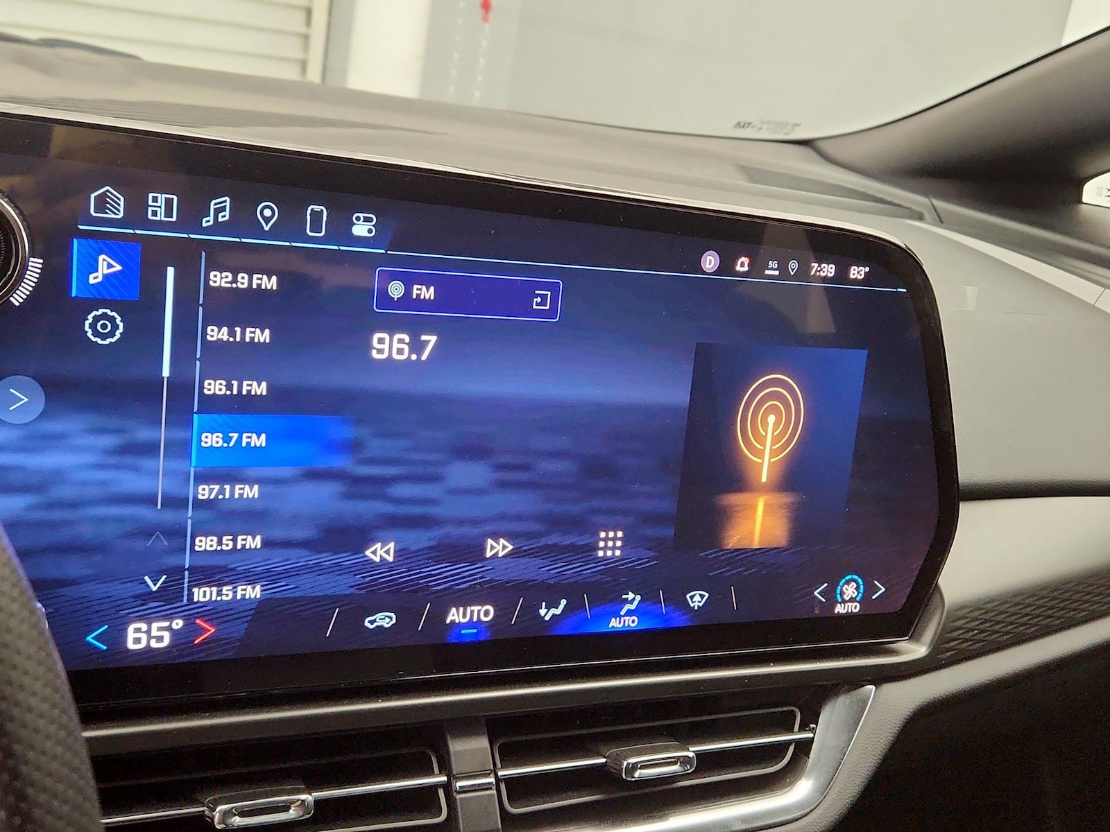 2025 Chevrolet Equinox EV 1LT - Photo 16