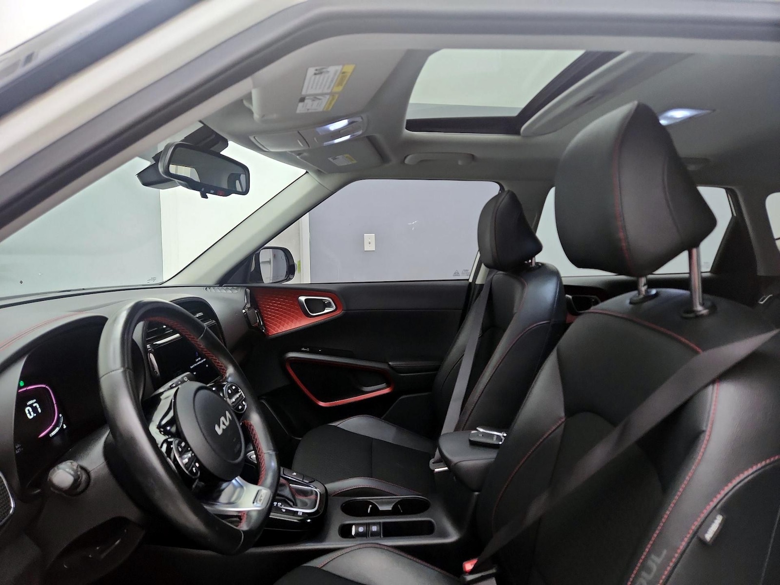 Sunroof(s) & Overhead Airbags