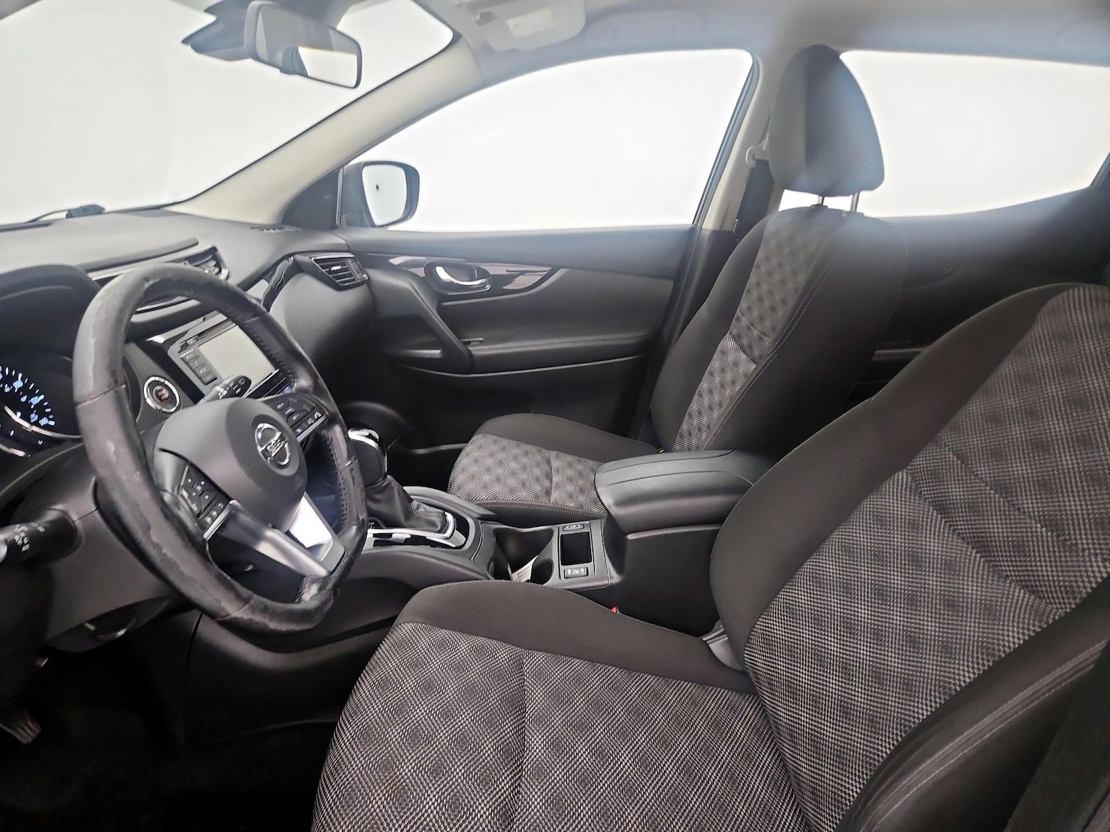 Power Seat(s) & Side Airbags