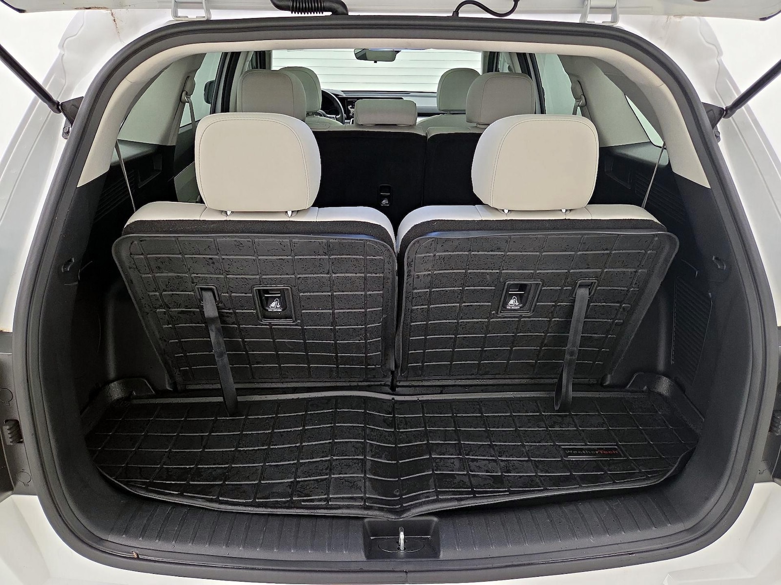2023 Kia Sorento S - Photo 24