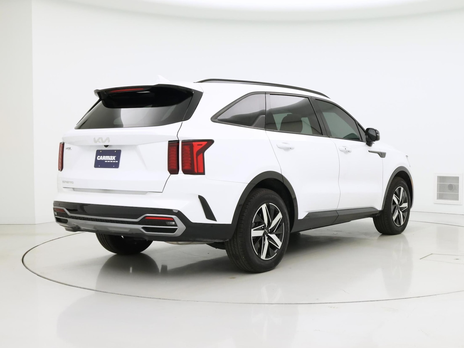 2023 Kia Sorento S - Photo 9