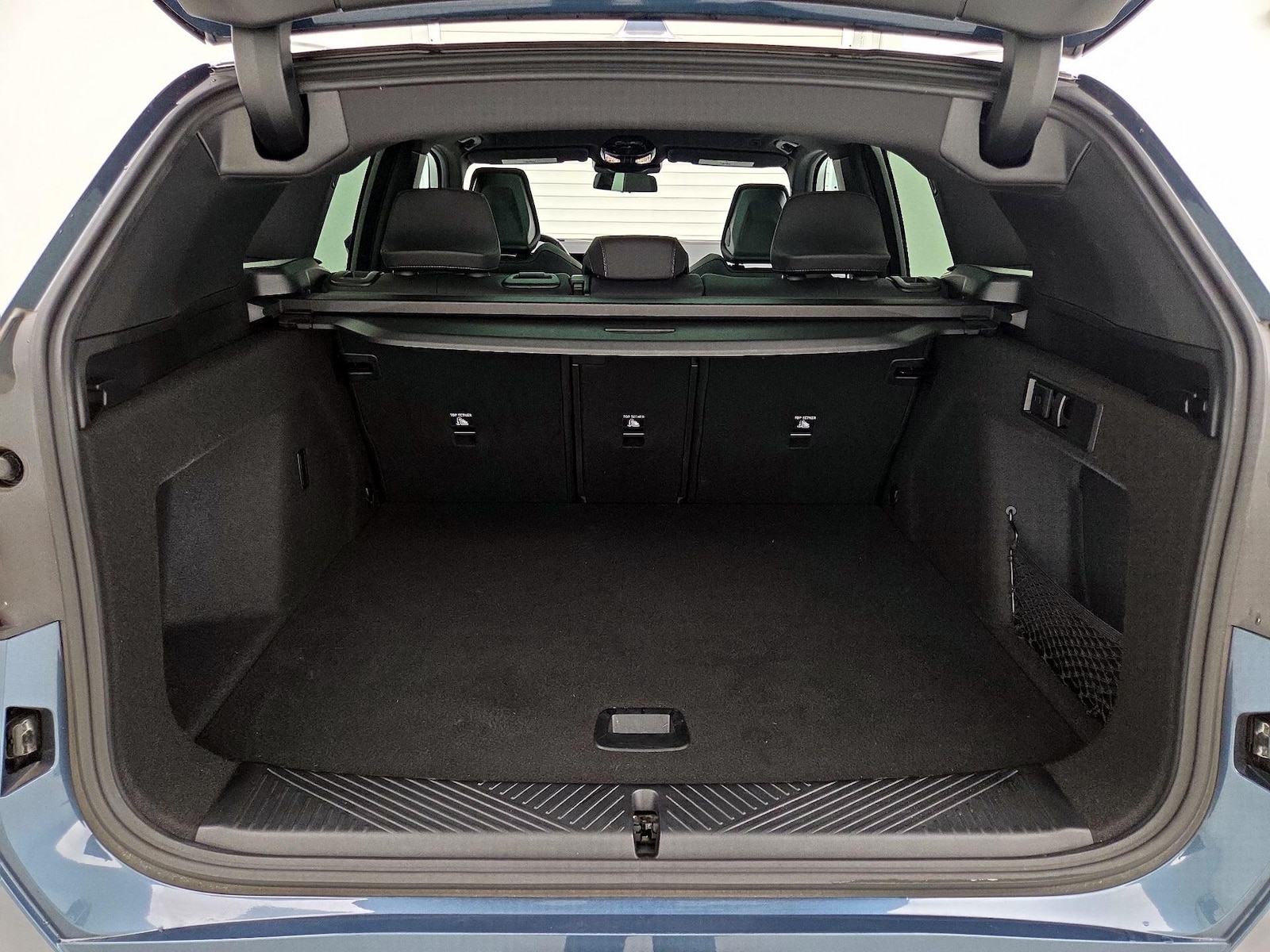2026 BMW X3 30 - Photo 21