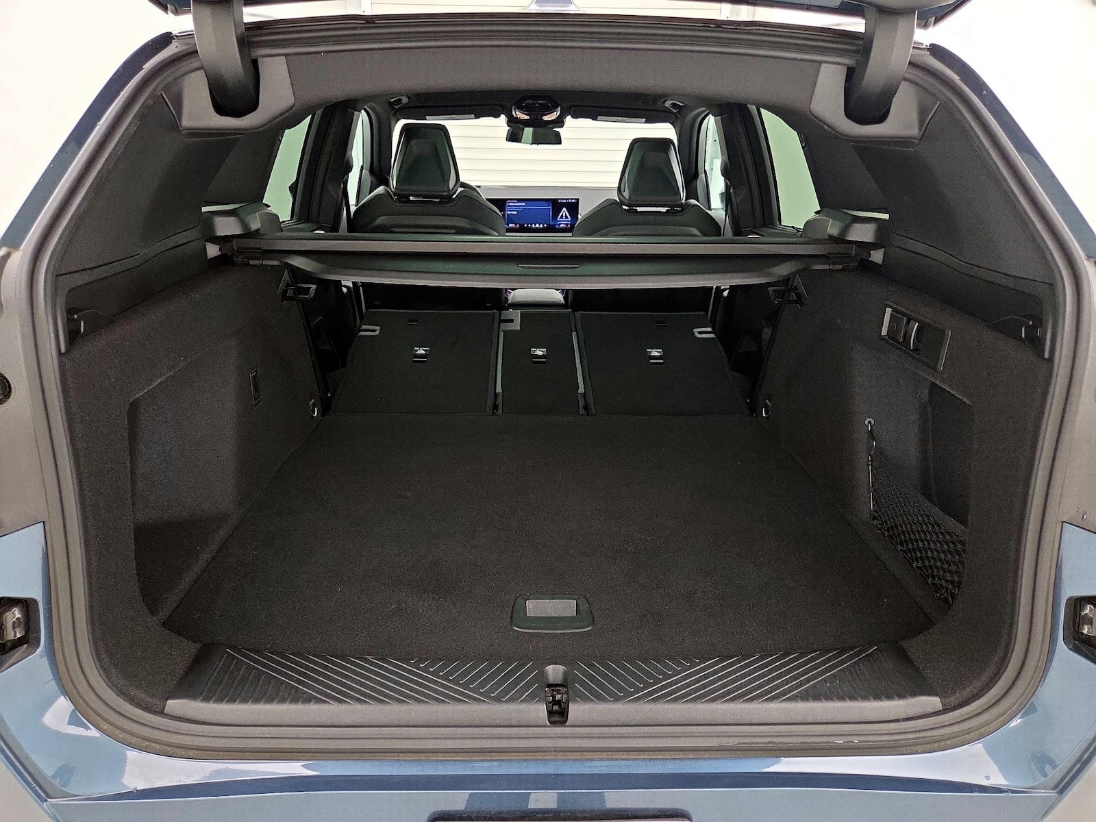 2026 BMW X3 30 - Photo 22