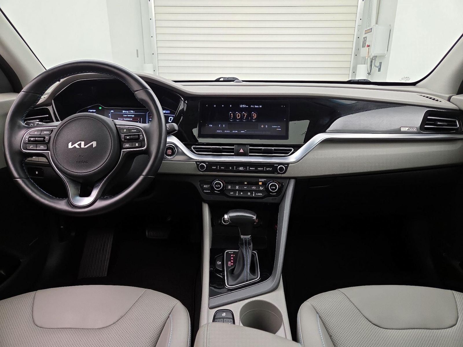 2022 Kia Niro EX Premium - Photo 10
