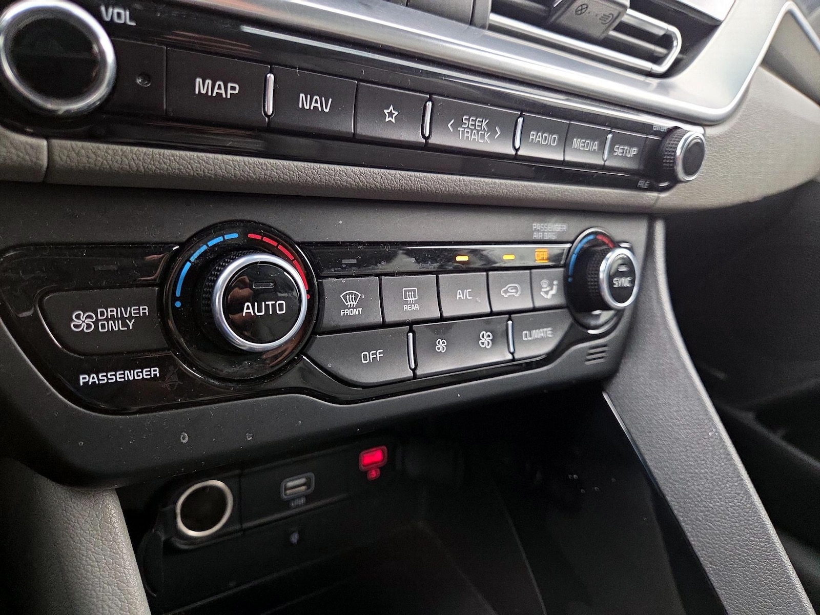 2022 Kia Niro EX Premium - Photo 18
