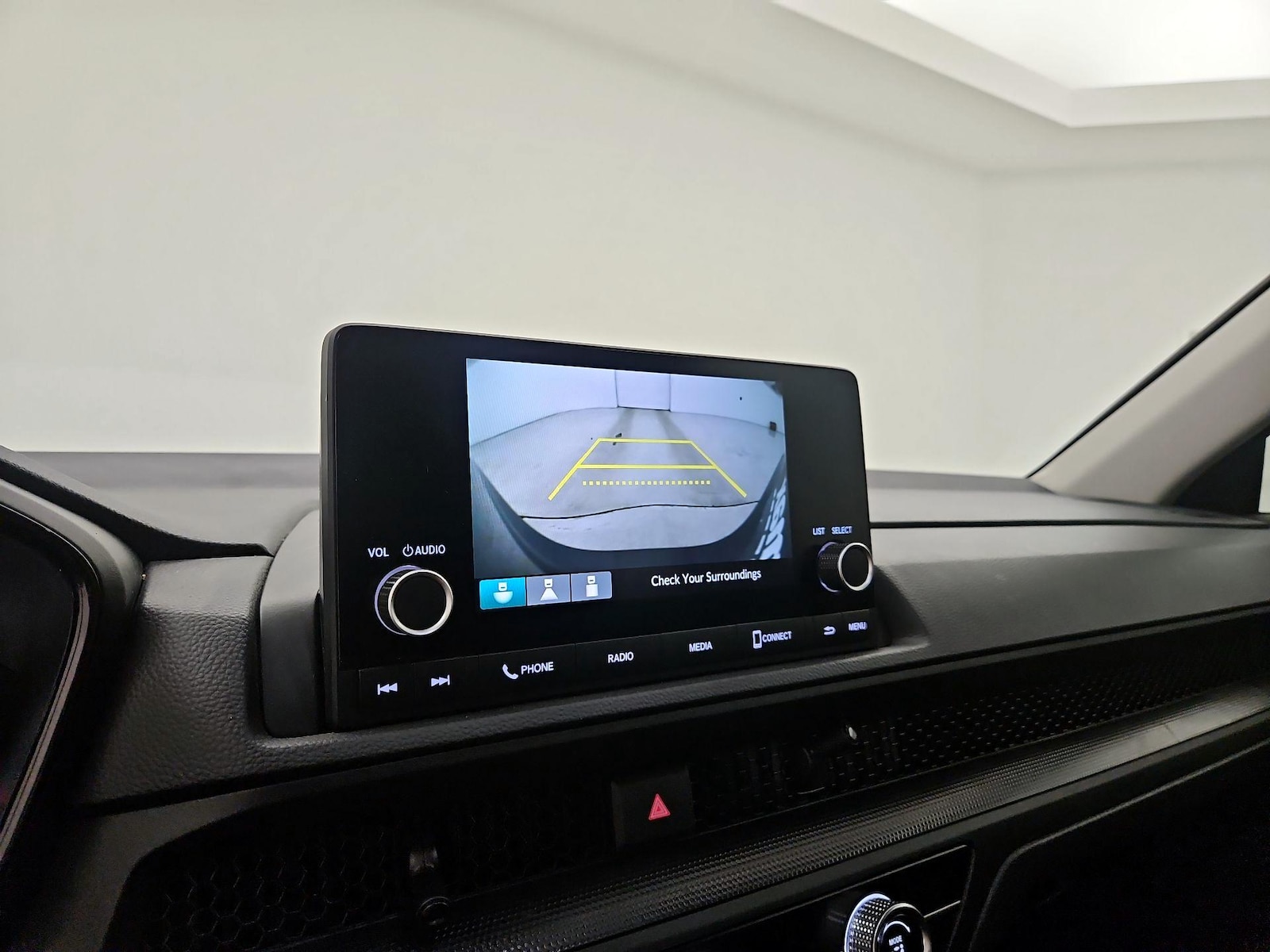 2025 Honda CR-V LX - Photo 15