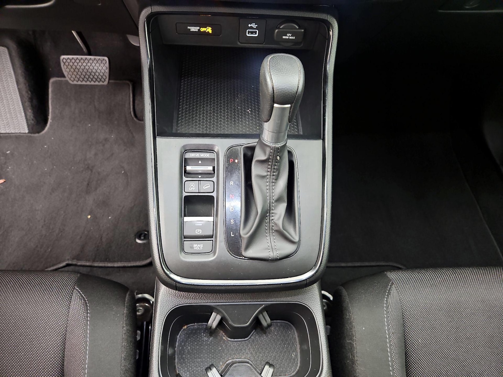 2025 Honda CR-V LX - Photo 18