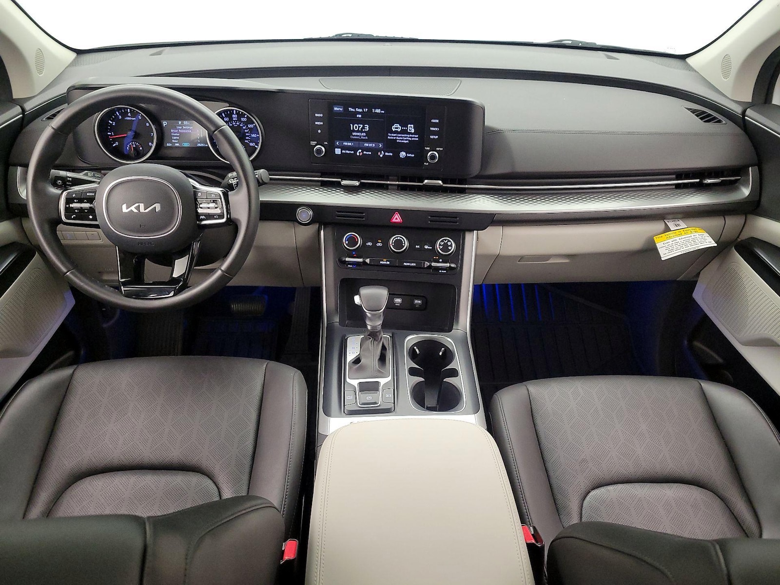 2024 Kia Carnival LX Seat Pkg - Photo 10