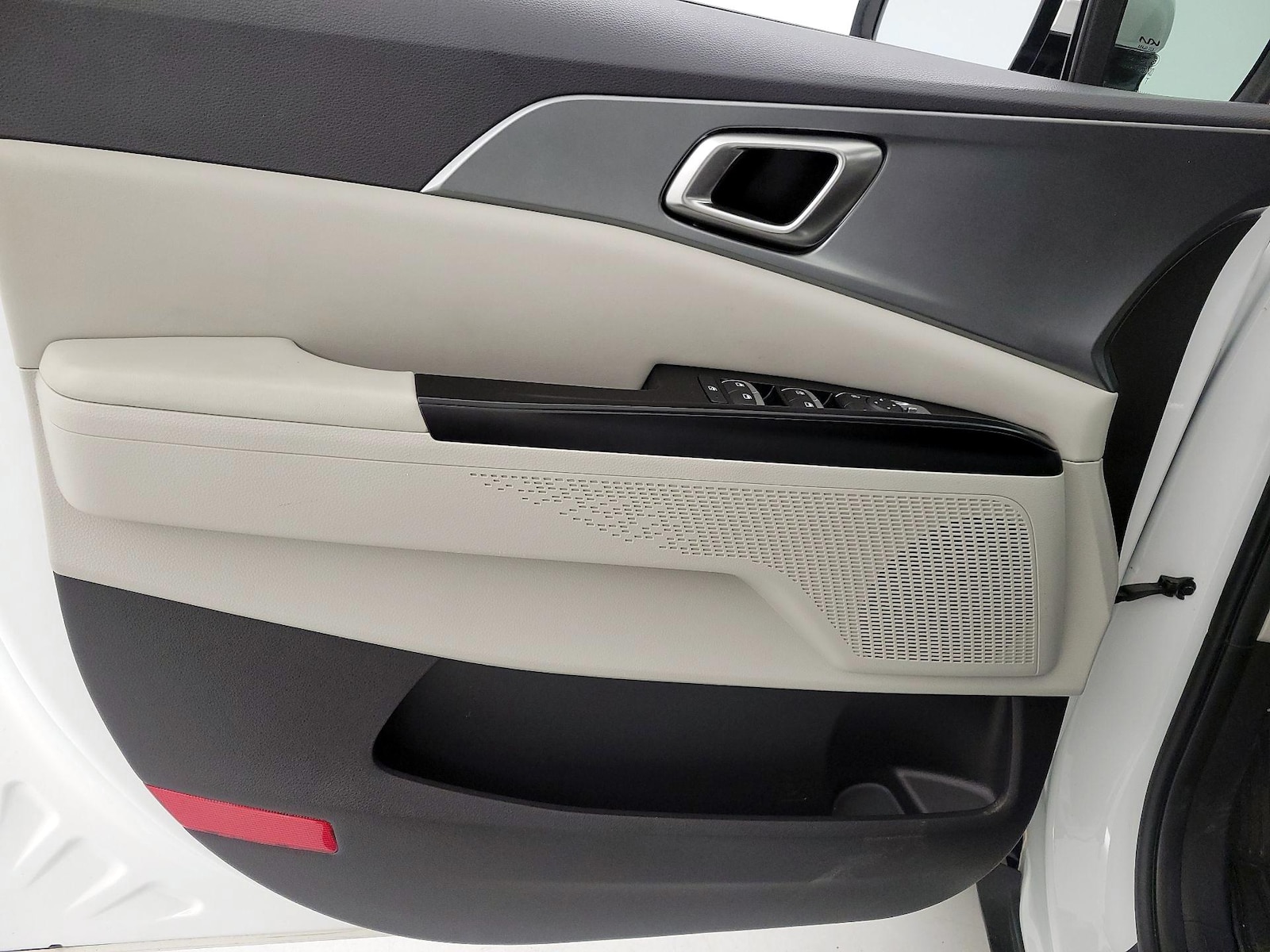 2024 Kia Carnival LX Seat Pkg - Photo 13