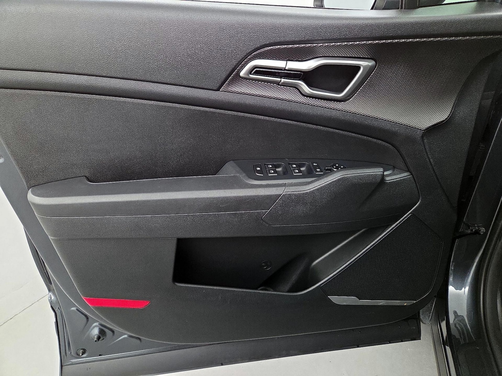 2023 Kia Sportage LX - Photo 13