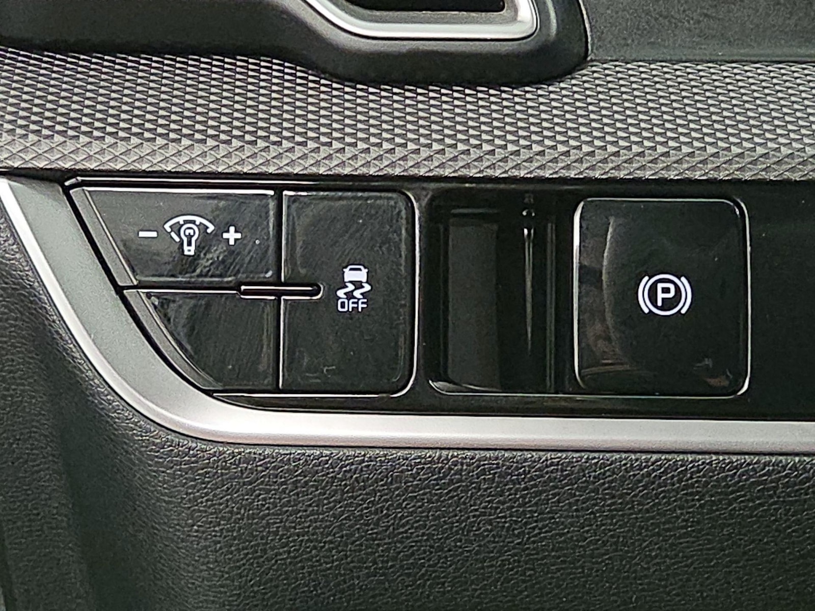 2023 Kia Sportage LX - Photo 14