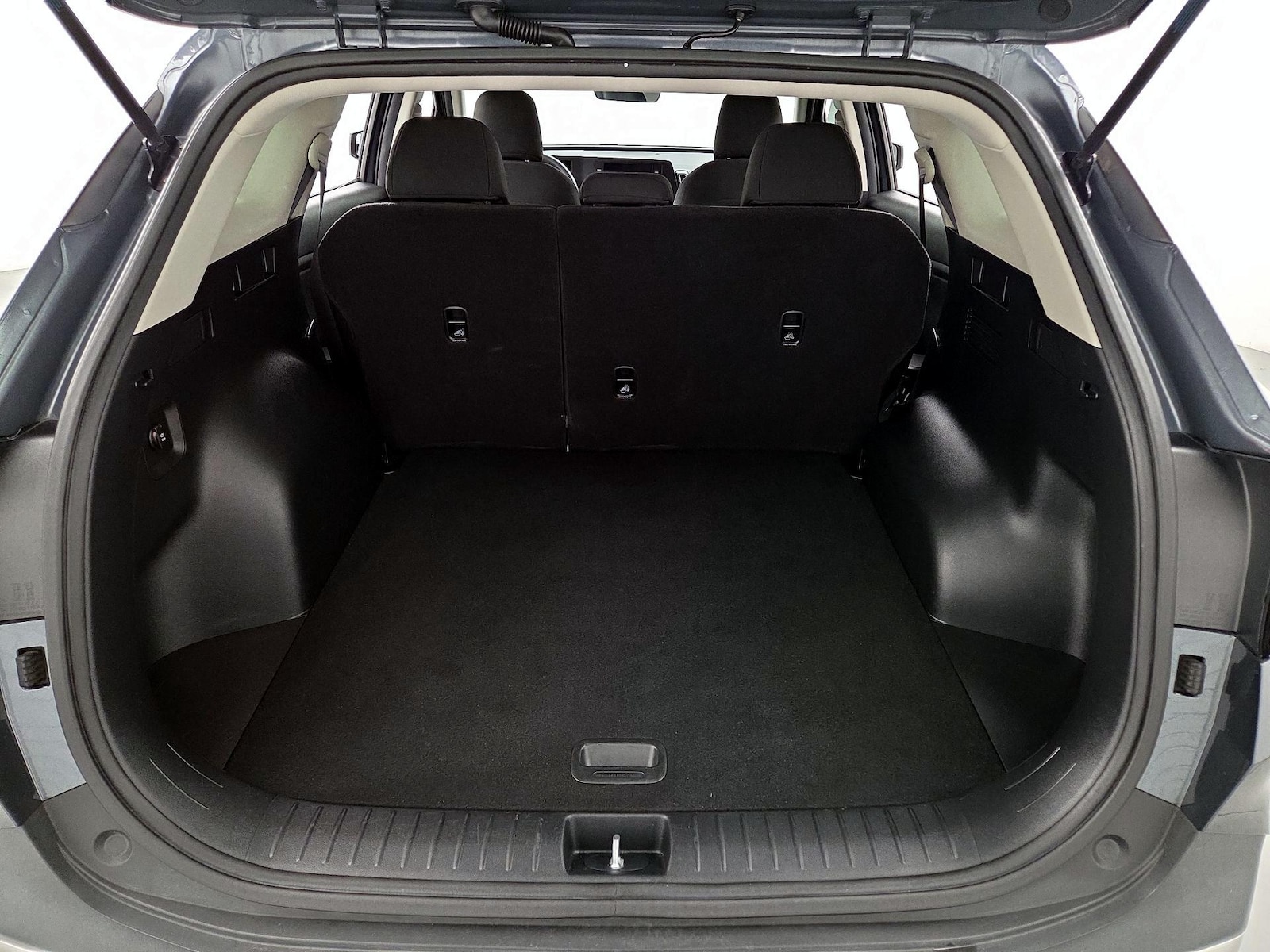 2023 Kia Sportage LX - Photo 21