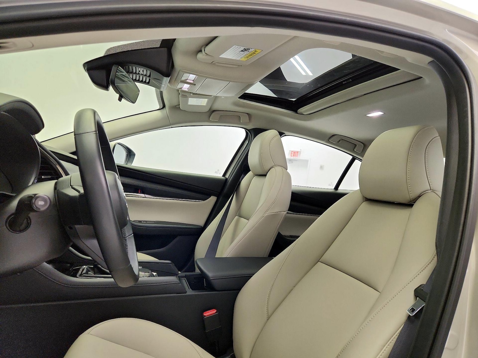 Sunroof(s) & Overhead Airbags