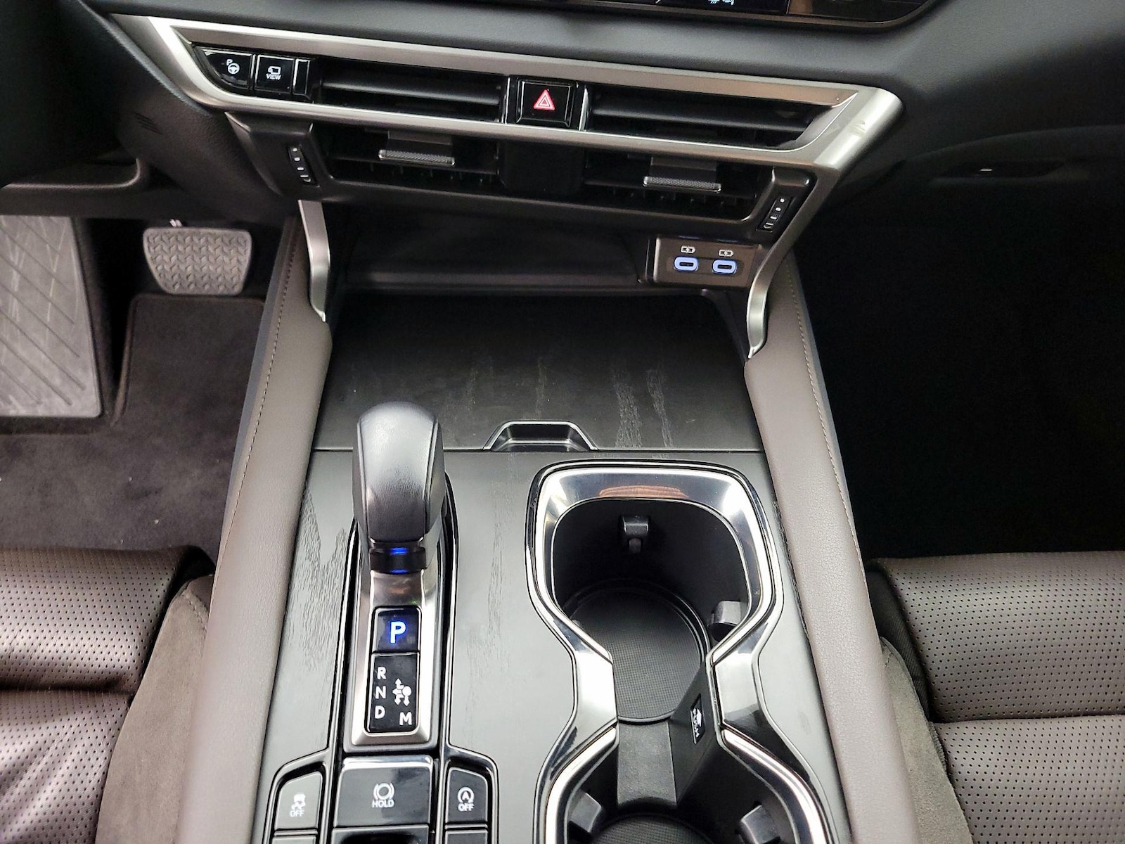 2024 Lexus RX 350 - Photo 19