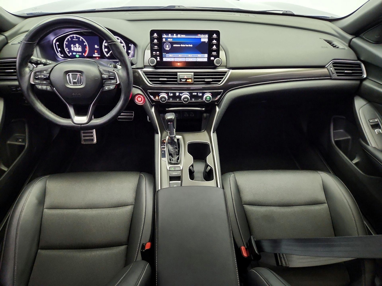 Apple CarPlay® & Android Auto™