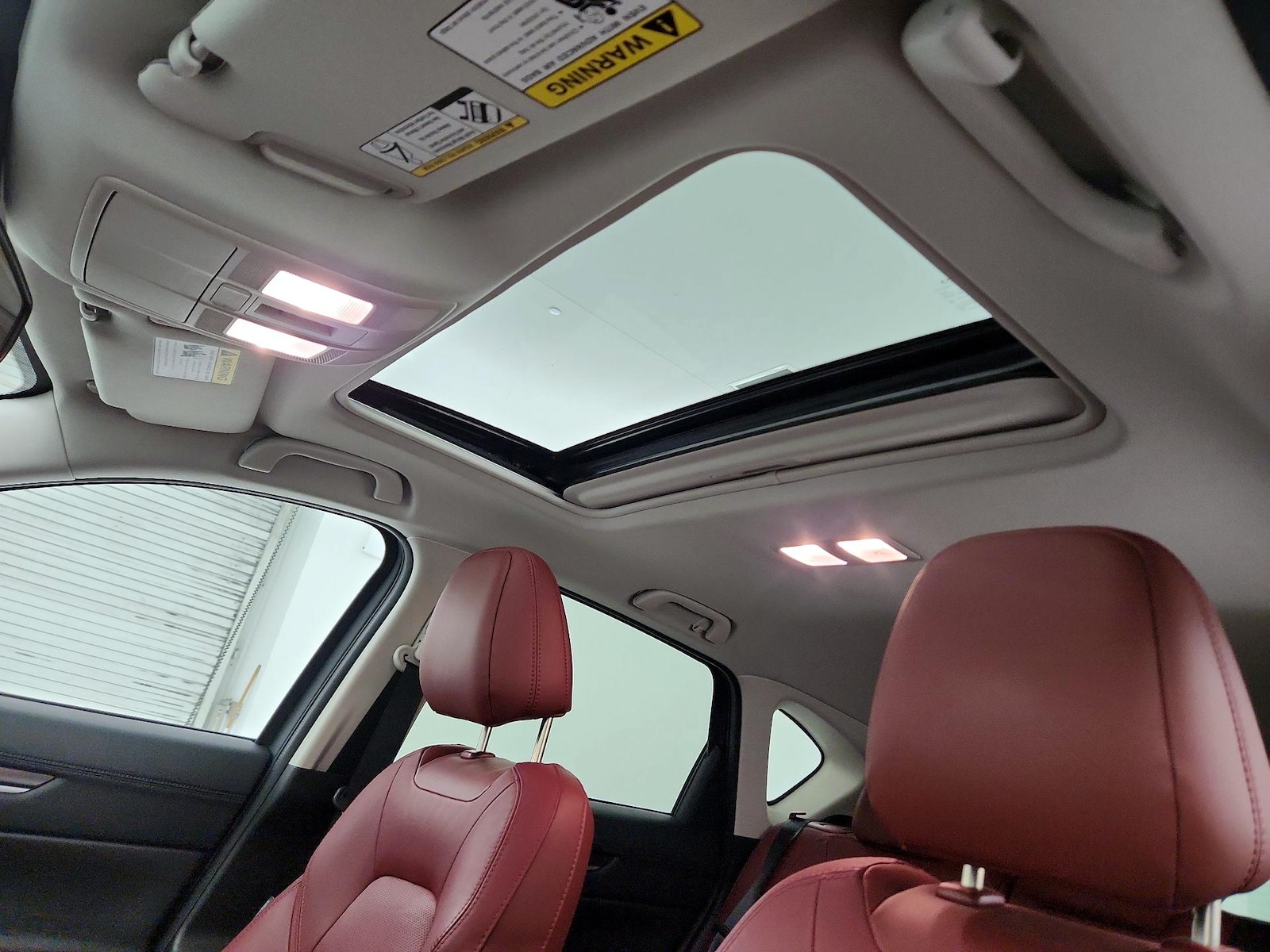 Sunroof(s) & Overhead Airbags
