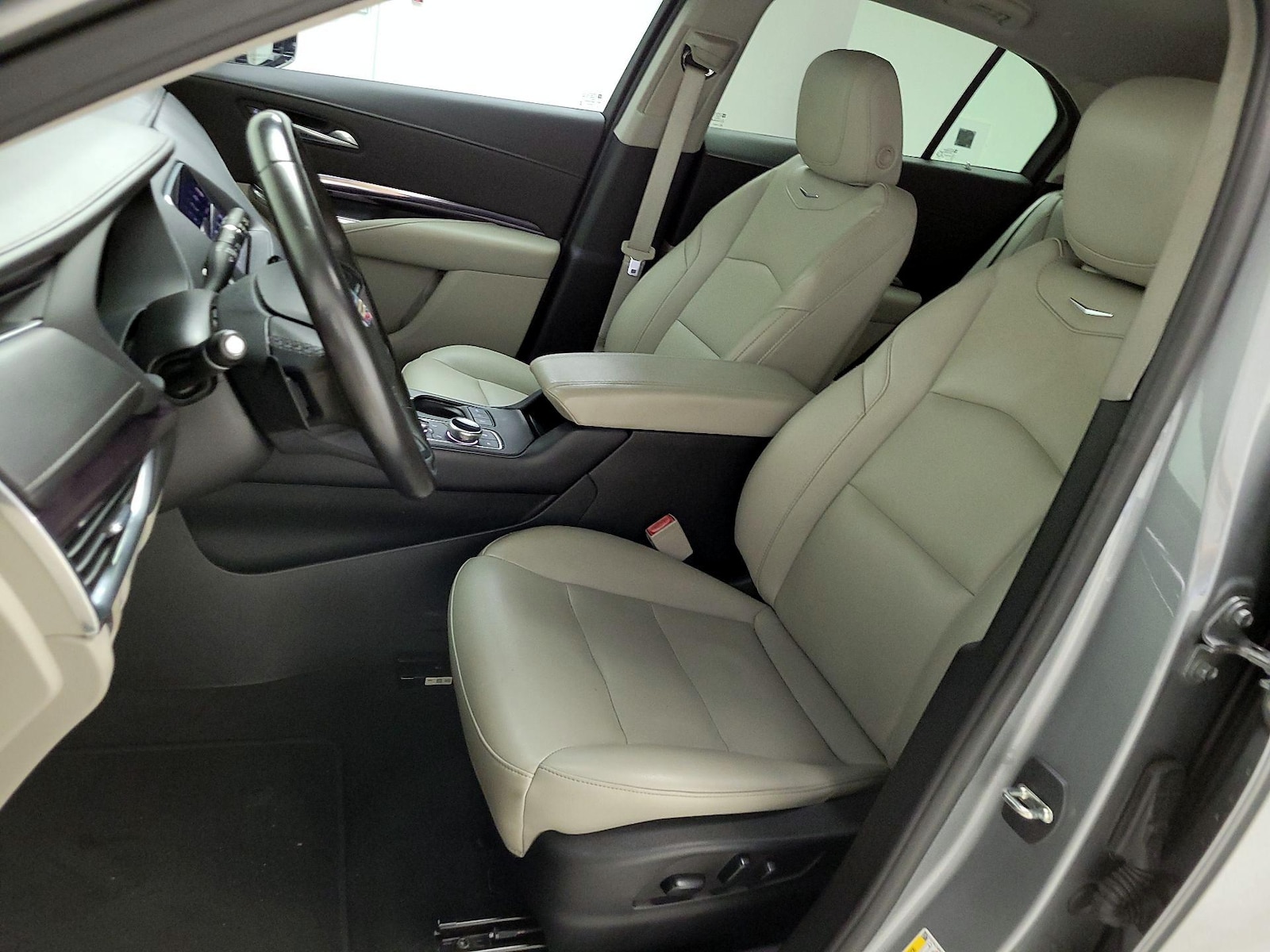 Power Seat(s) & Side Airbags