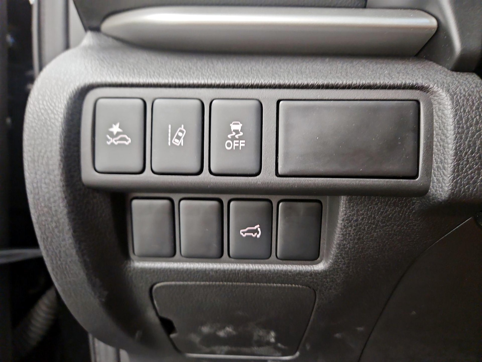 2025 Mitsubishi Eclipse Cross SE - Photo 14