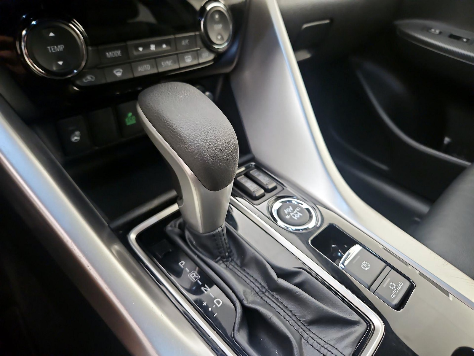 2025 Mitsubishi Eclipse Cross SE - Photo 18