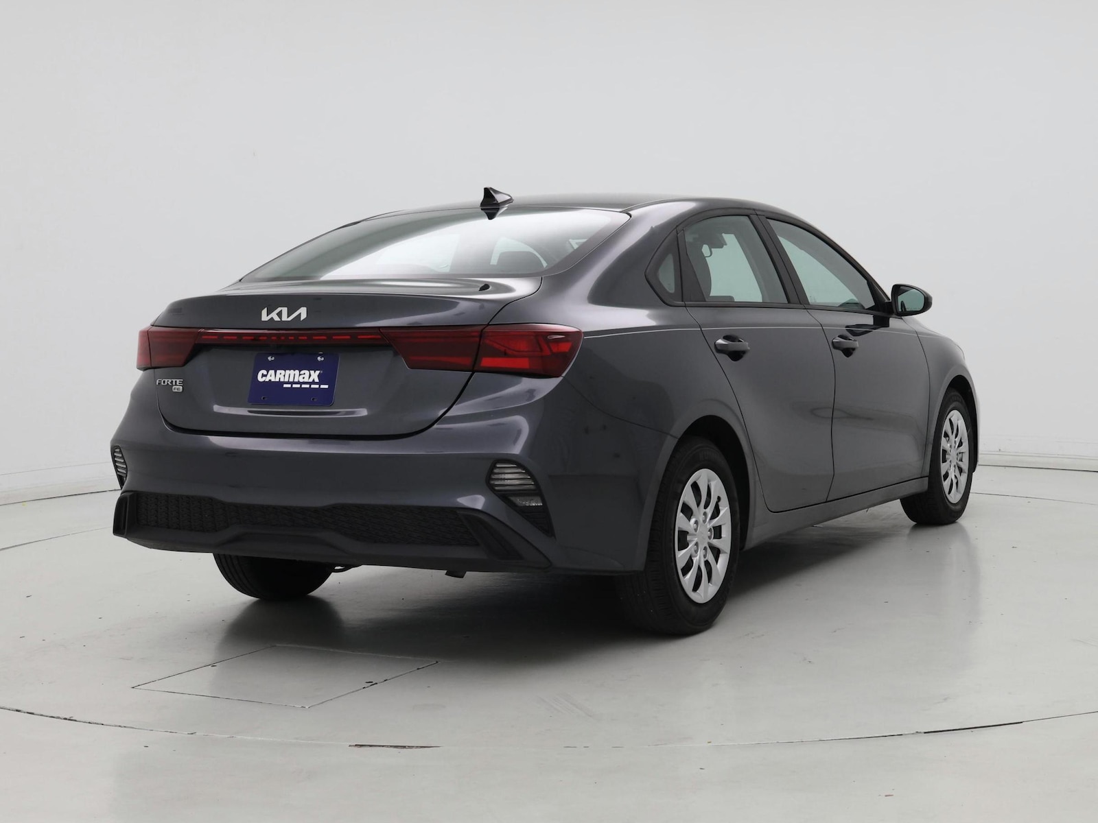 2024 Kia Forte LX - Photo 9