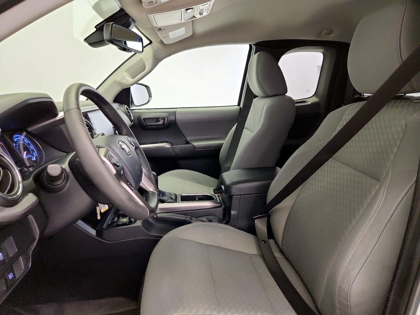 Power Seat(s) & Side Airbags