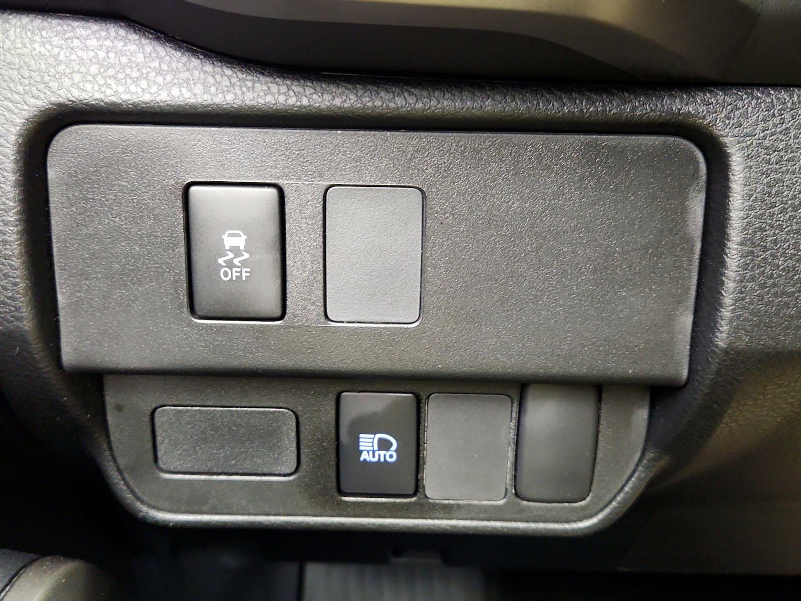2020 Toyota Tacoma SR5 - Photo 14