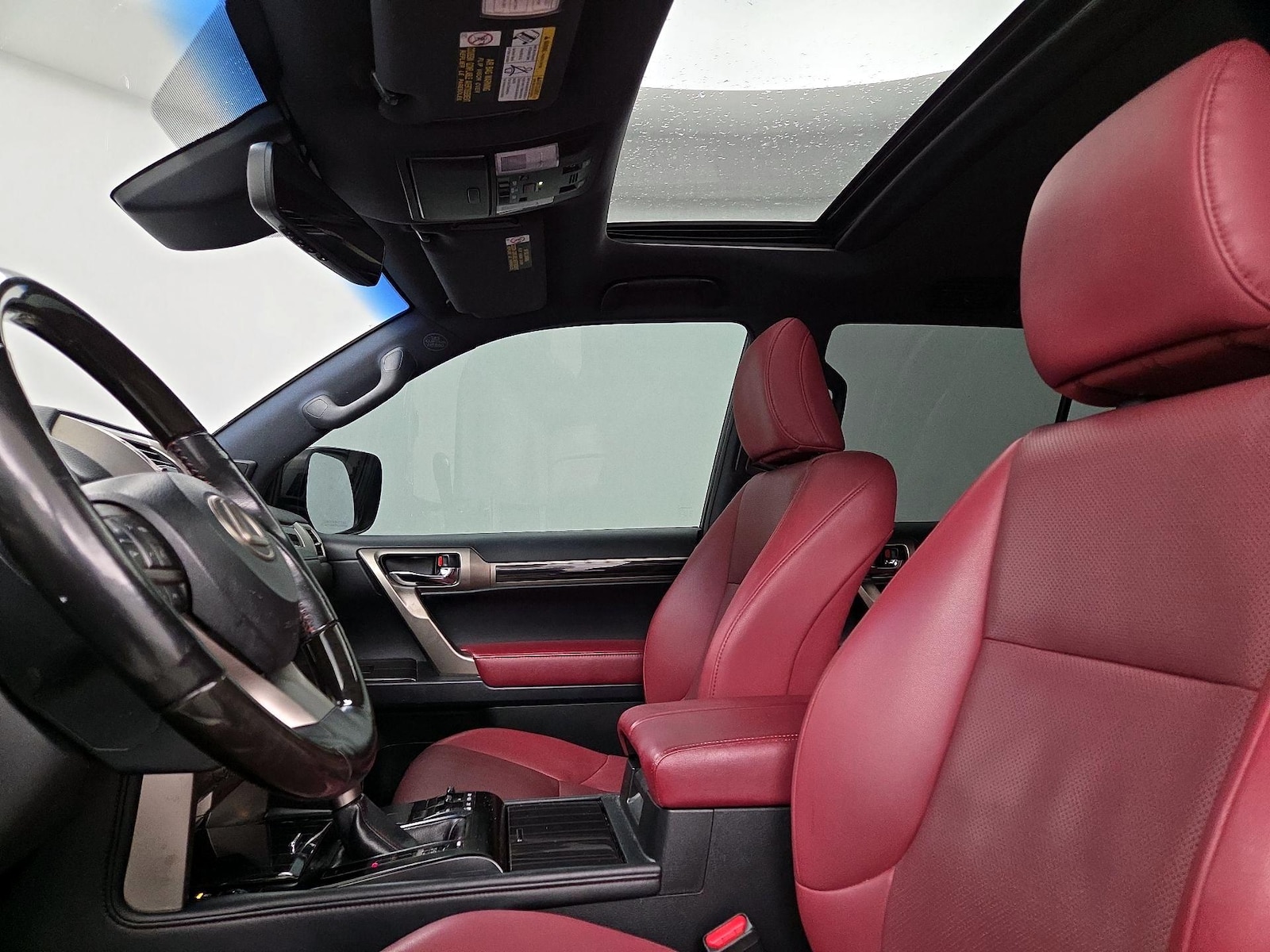 Sunroof(s) & Overhead Airbags