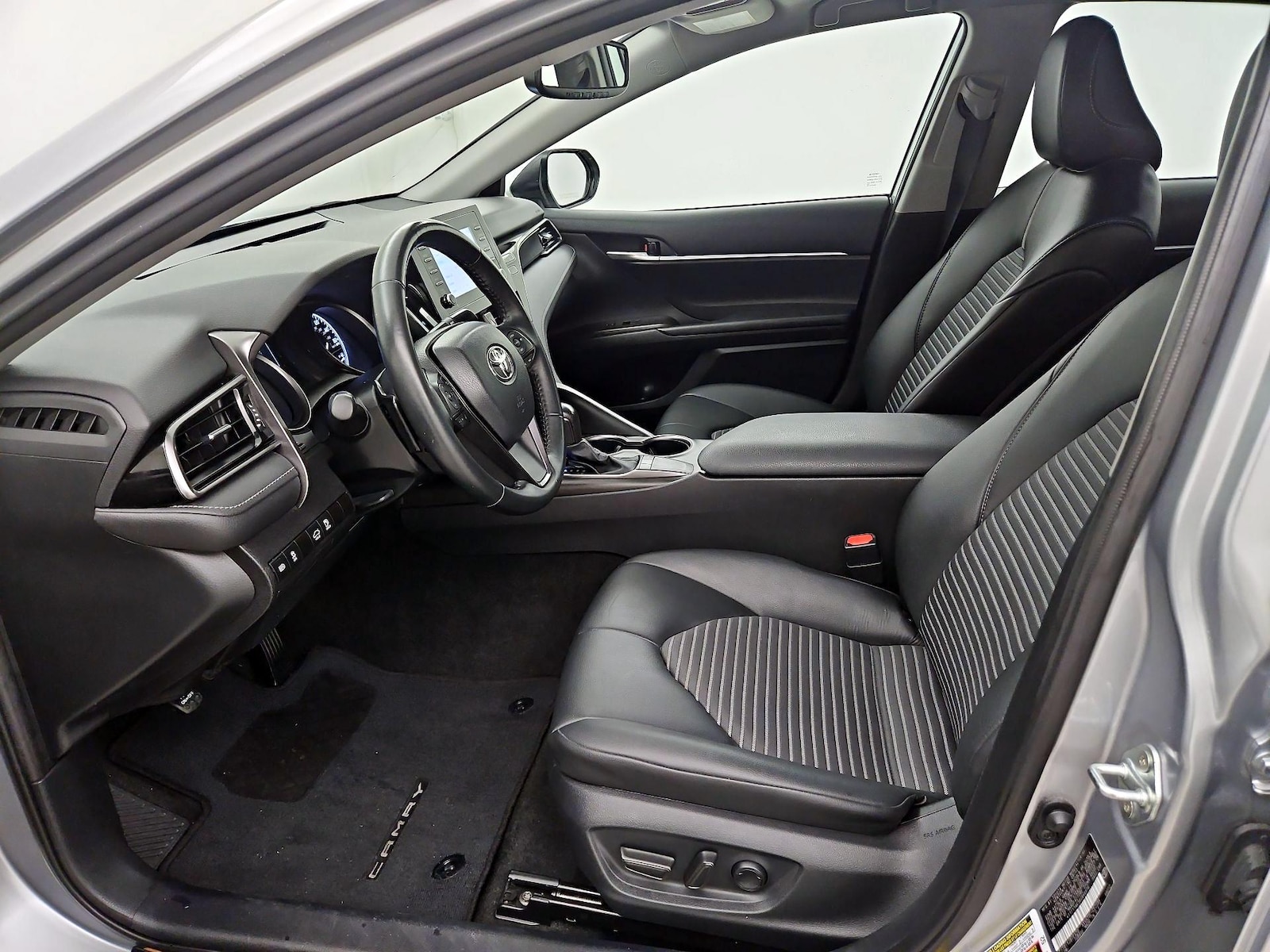 Power Seat(s) & Side Airbags