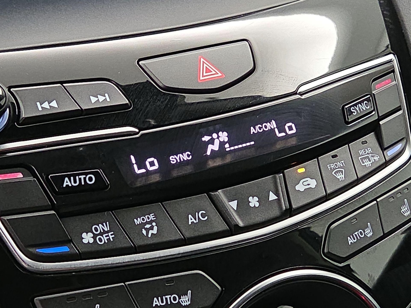 2020 Acura RDX Technology Package - Photo 18