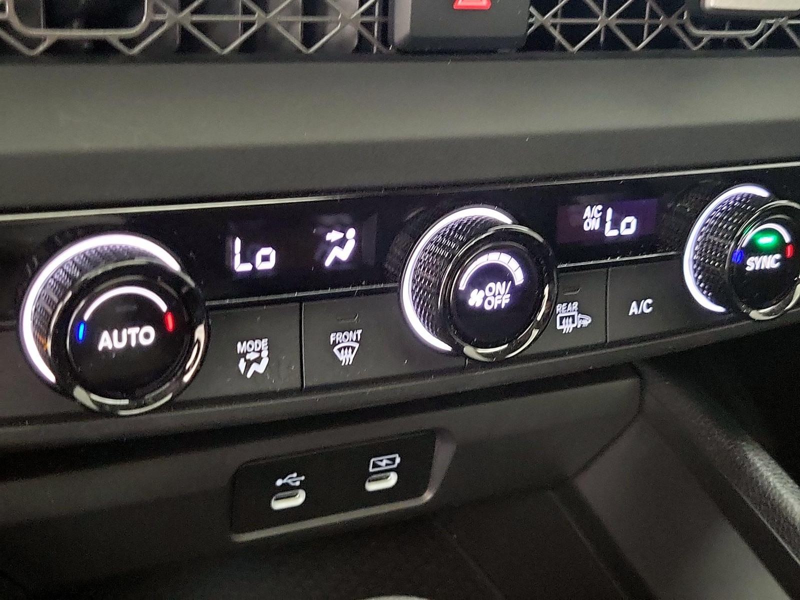 2025 Honda Accord SE - Photo 16