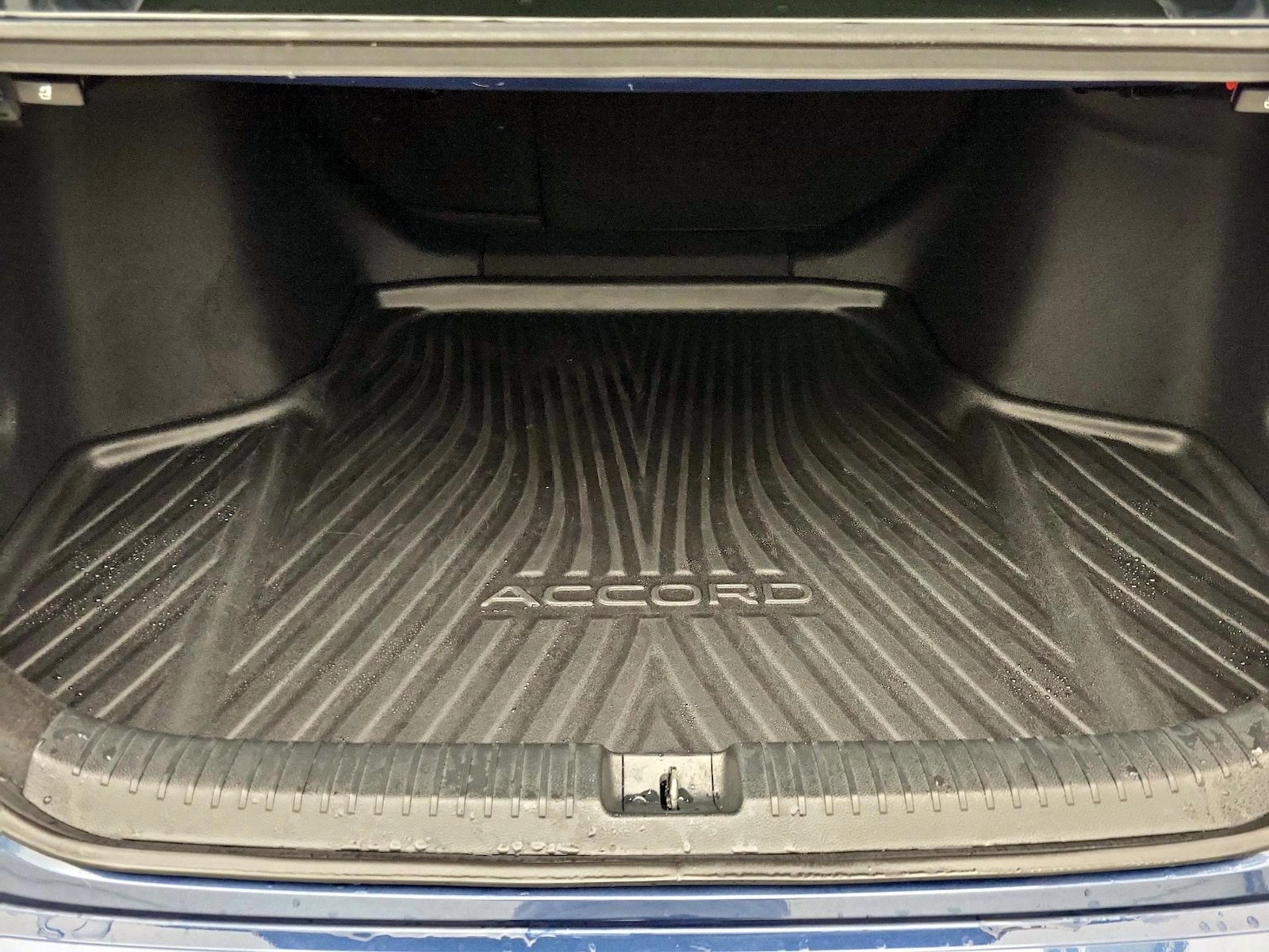 2025 Honda Accord SE - Photo 21