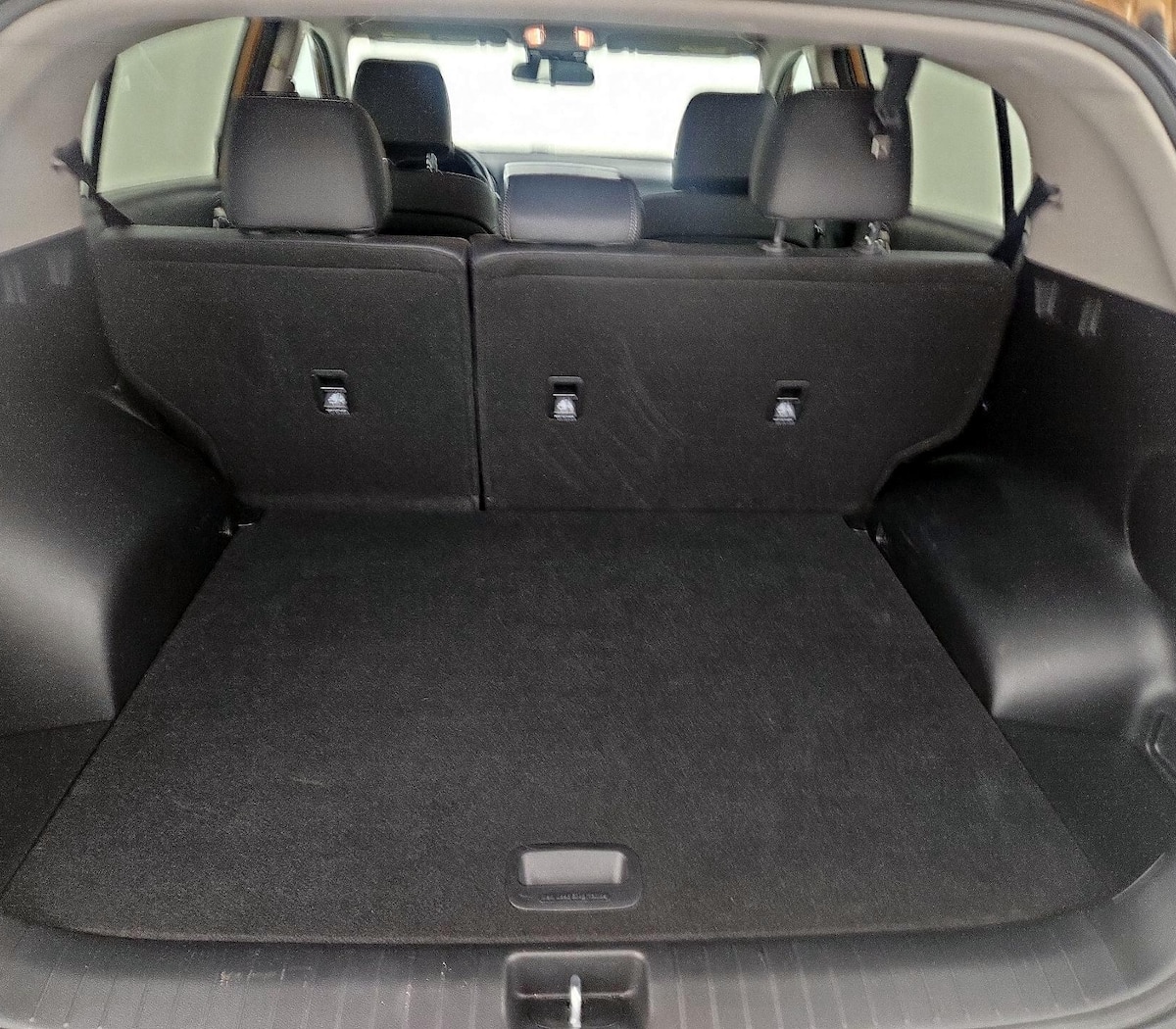 Trunk/Cargo (Seats Up)