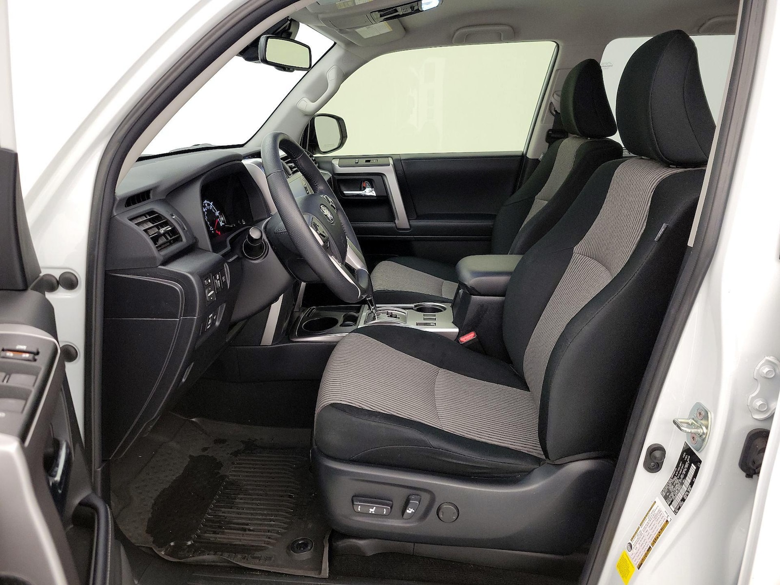 Power Seat(s) & Side Airbags