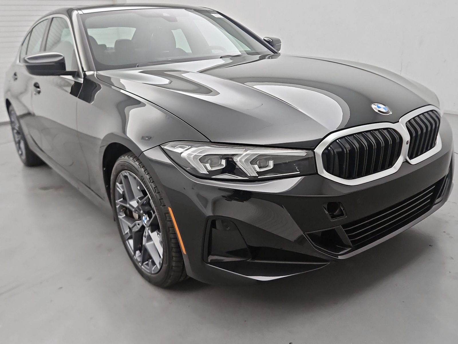 2025 BMW 3 Series 330i