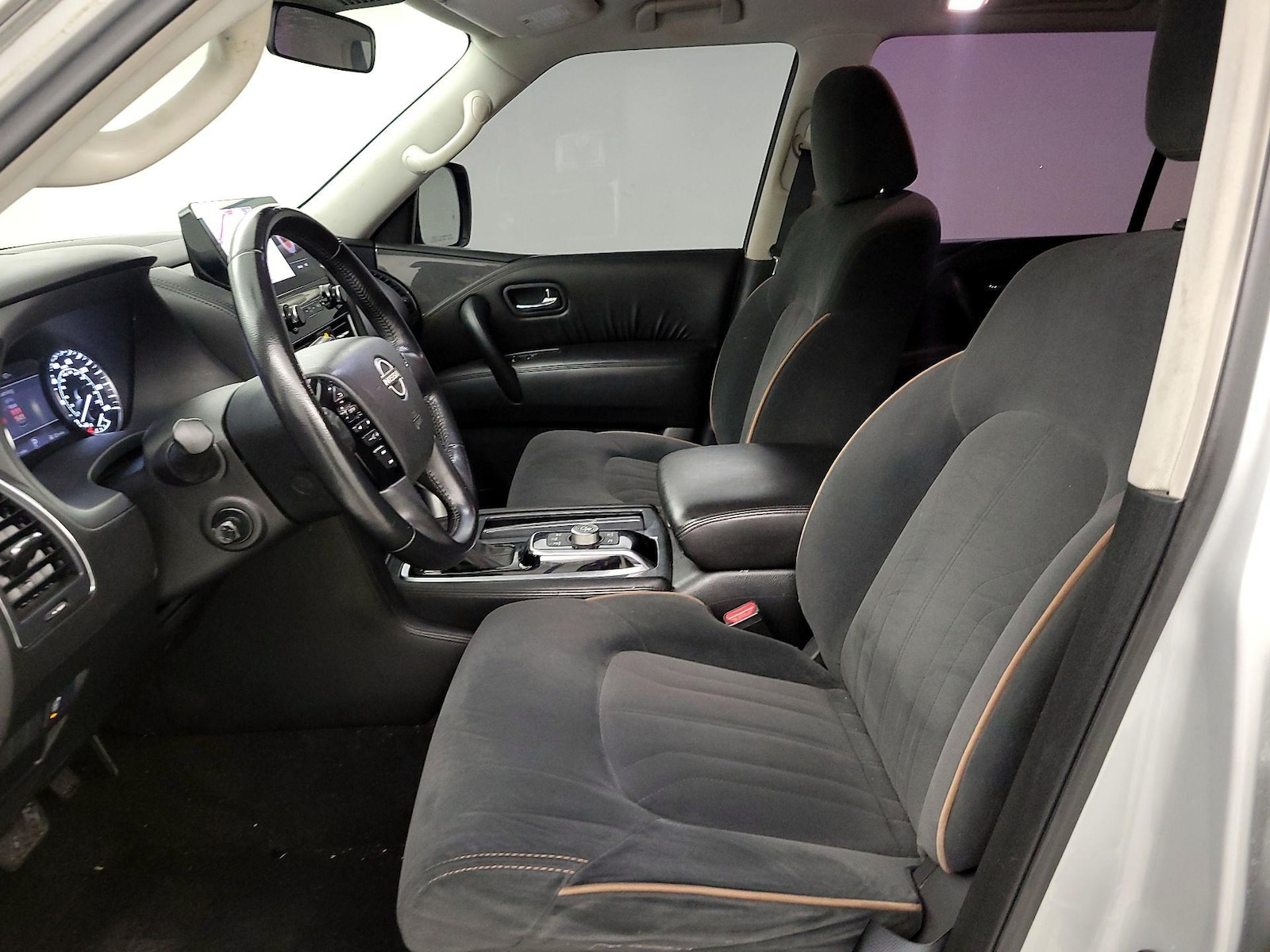 Power Seat(s) & Side Airbags