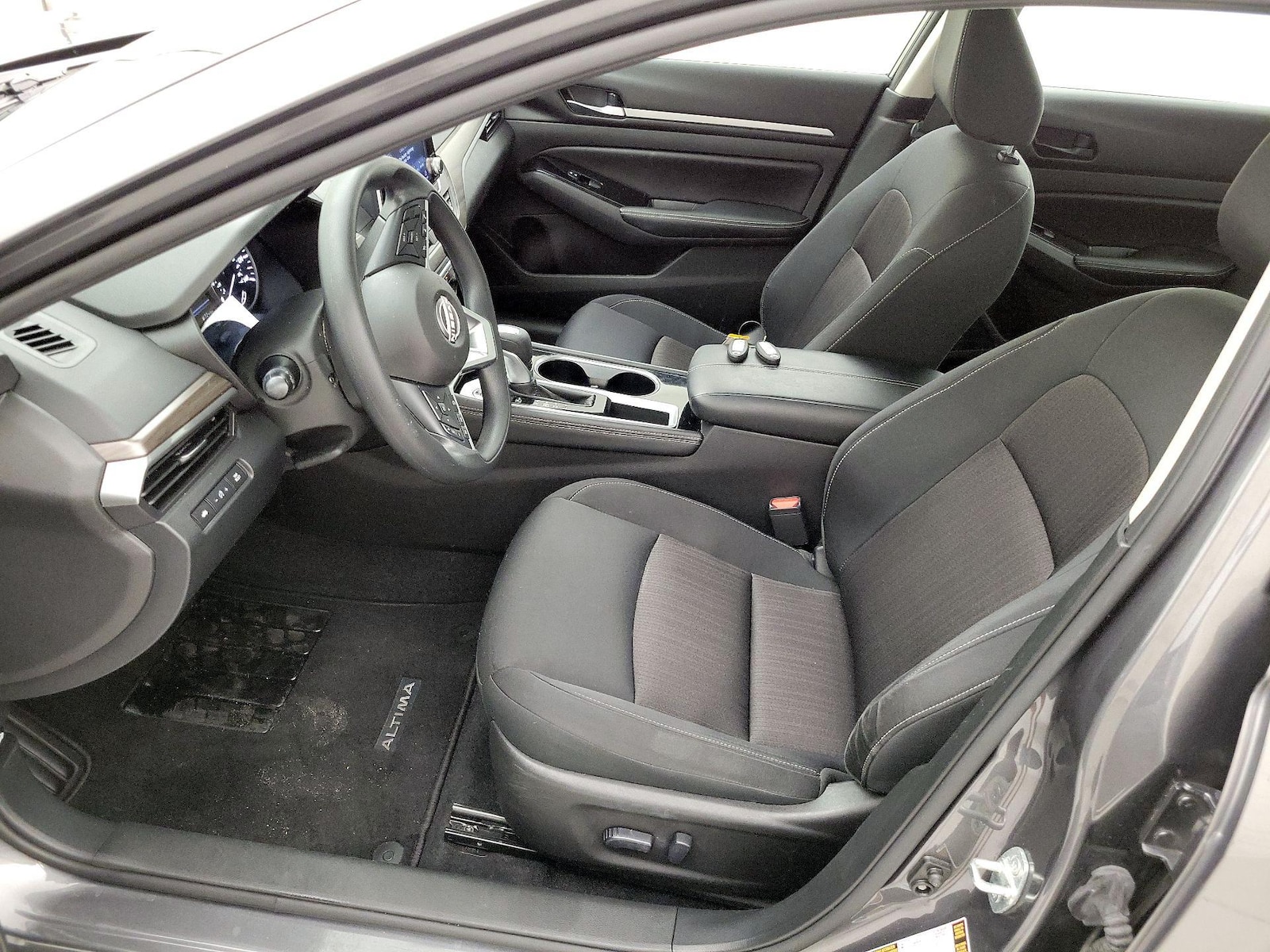 Power Seat(s) & Side Airbags