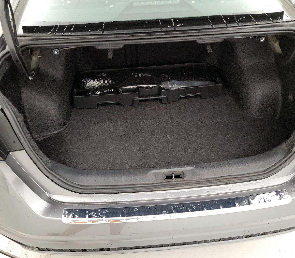Trunk/Cargo (Seats Up)