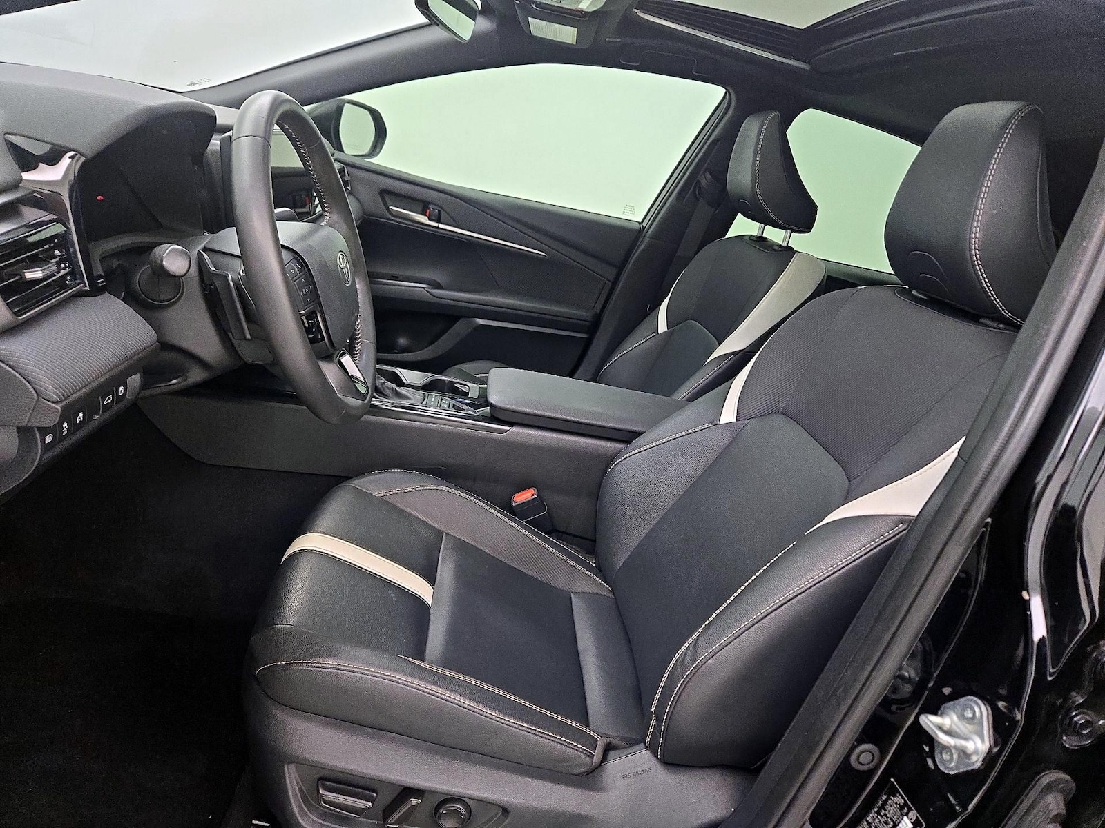 Power Seat(s) & Side Airbags