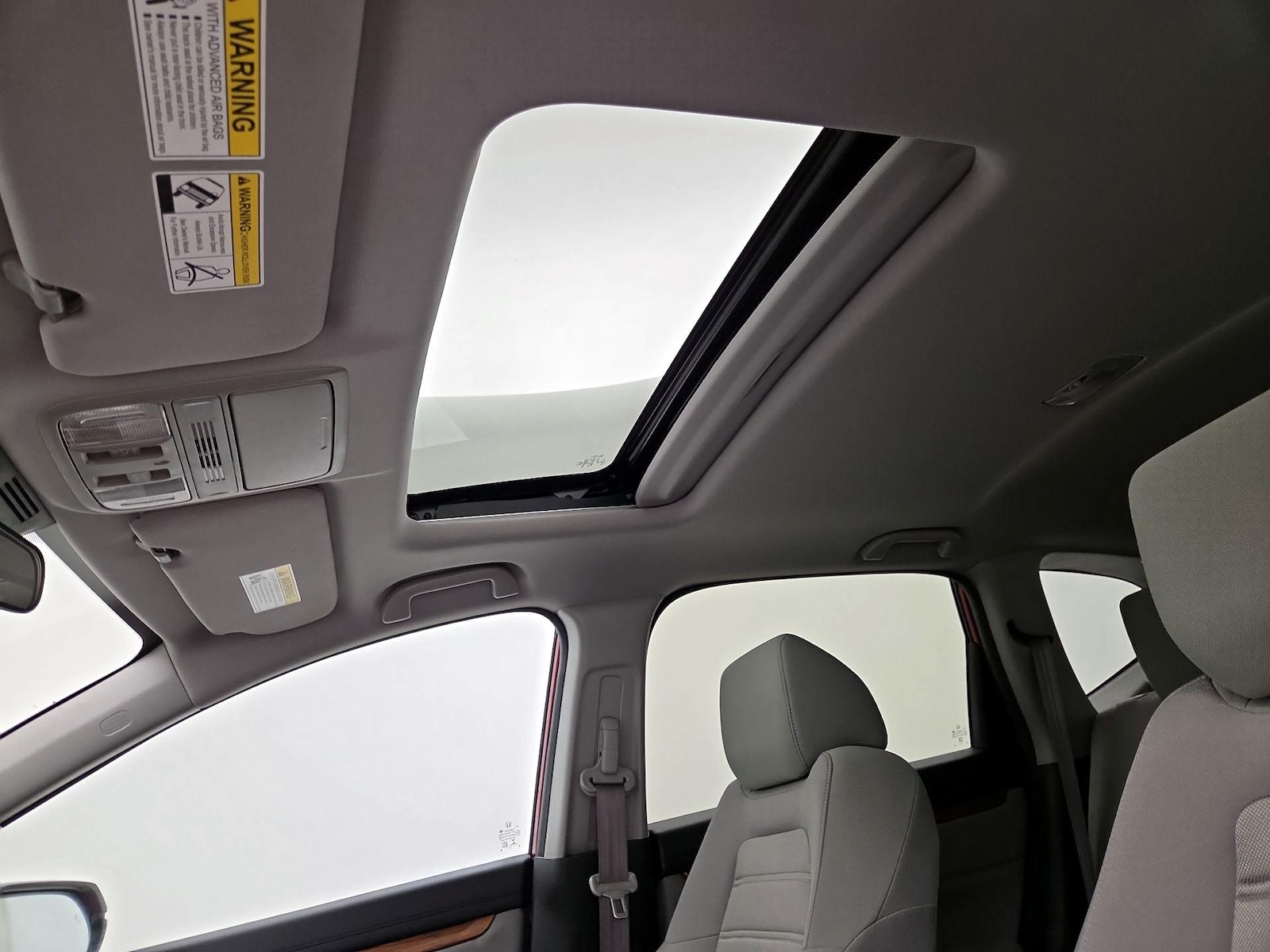 Sunroof(s) & Overhead Airbags