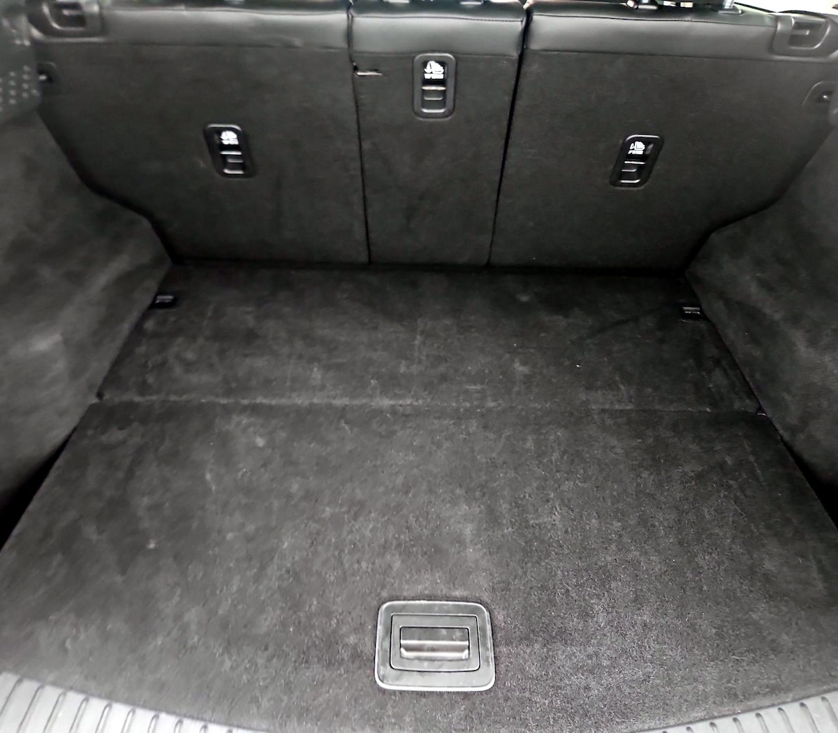 Trunk/Cargo (Seats Up)