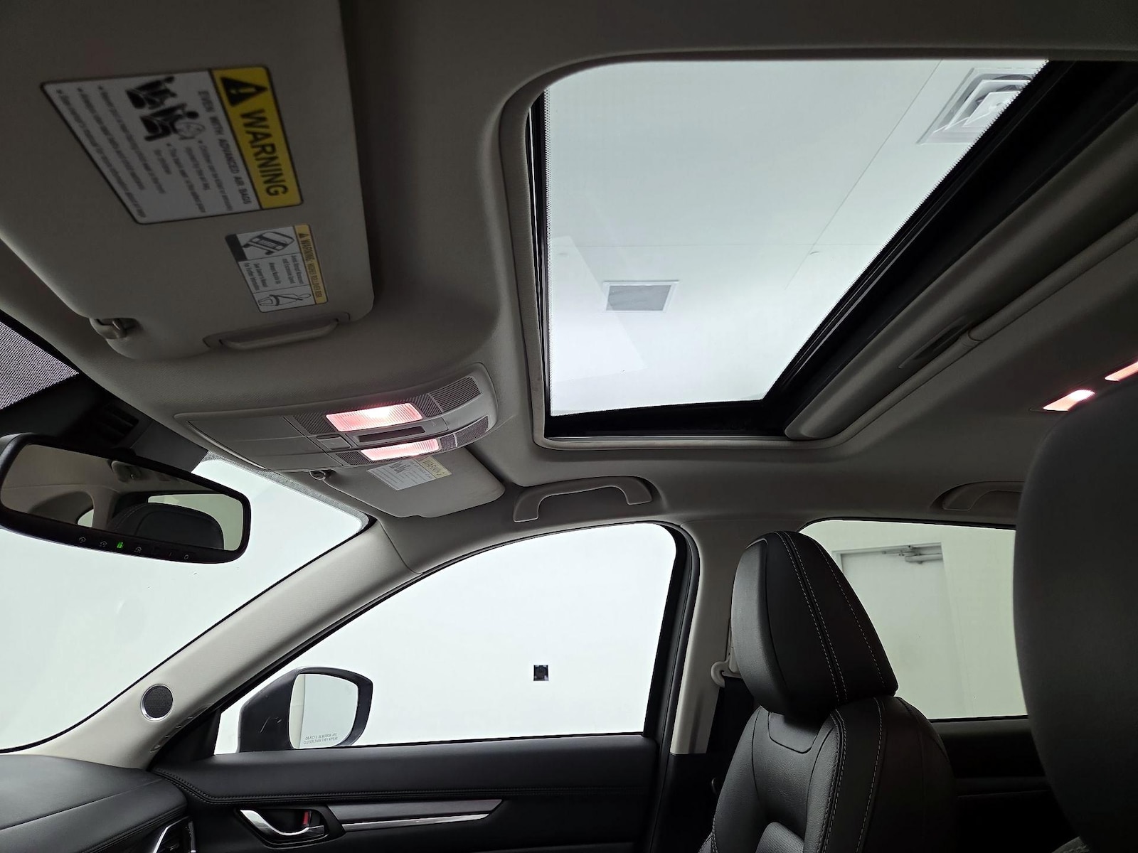 Sunroof(s) & Overhead Airbags