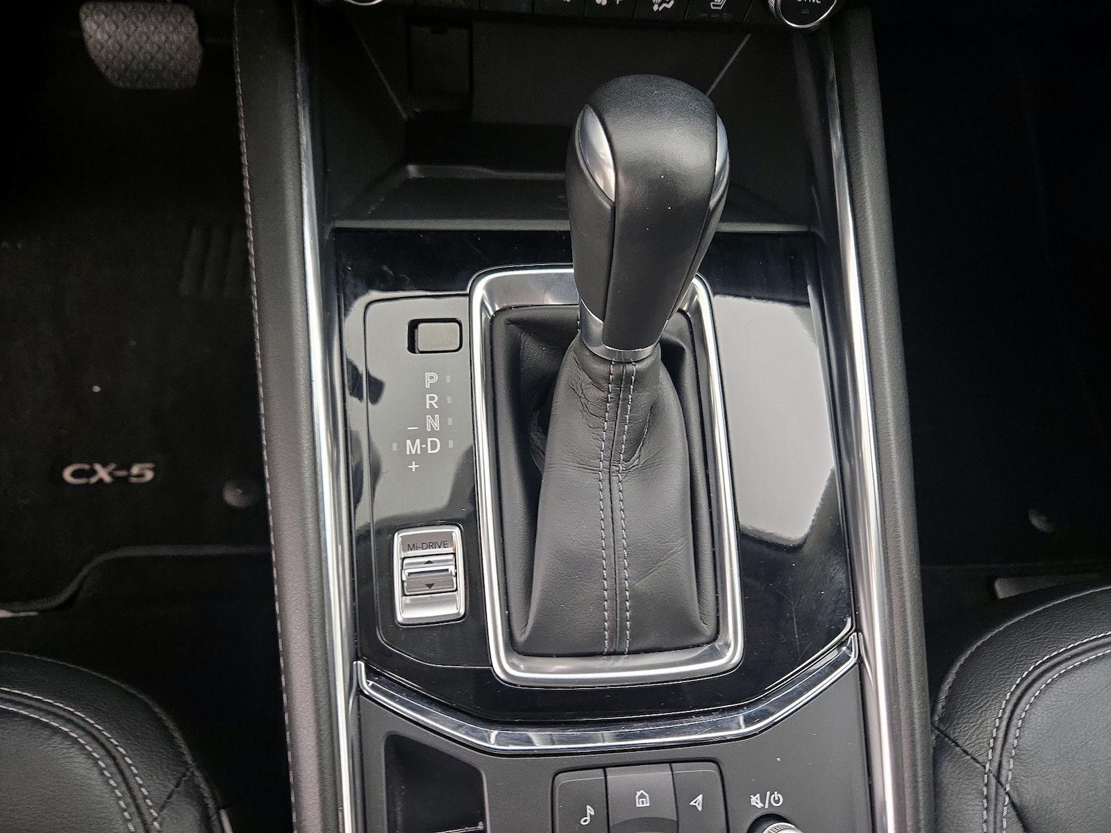 2025 Mazda CX-5 S Premium Plus package - Photo 18